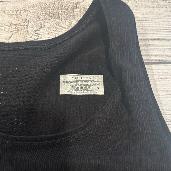 Women’s Athleta black ribbed tank size S - Picture 2 of 9
